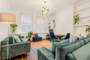 New listing! 1BR apt in Central London, 5 min tube